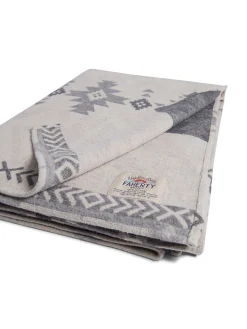 Women Faherty Brand Doug Good Feather Adirondack Blanket -