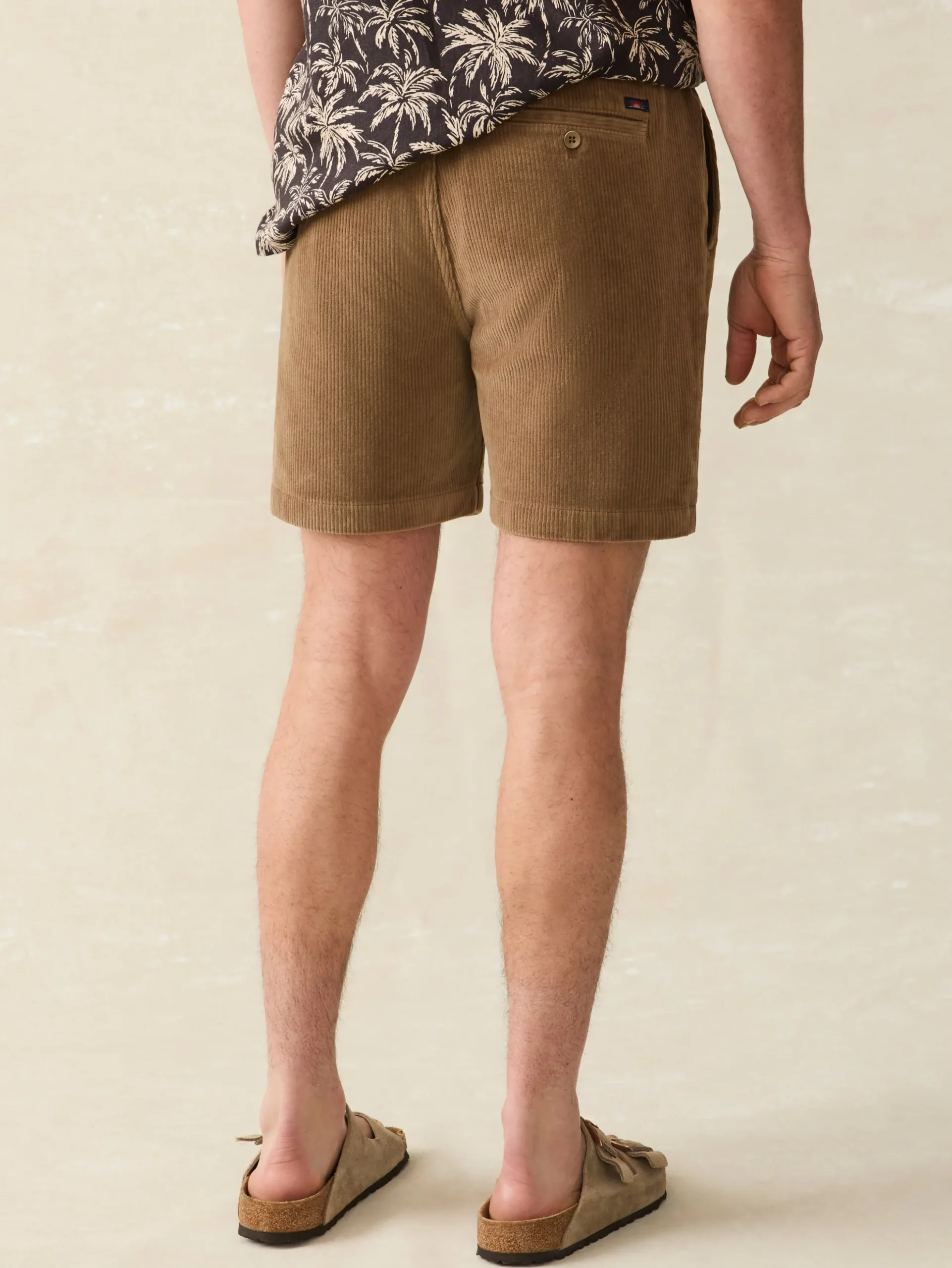 Faherty Brand Essential Italian Knit Cord Short (6" Inseam) -