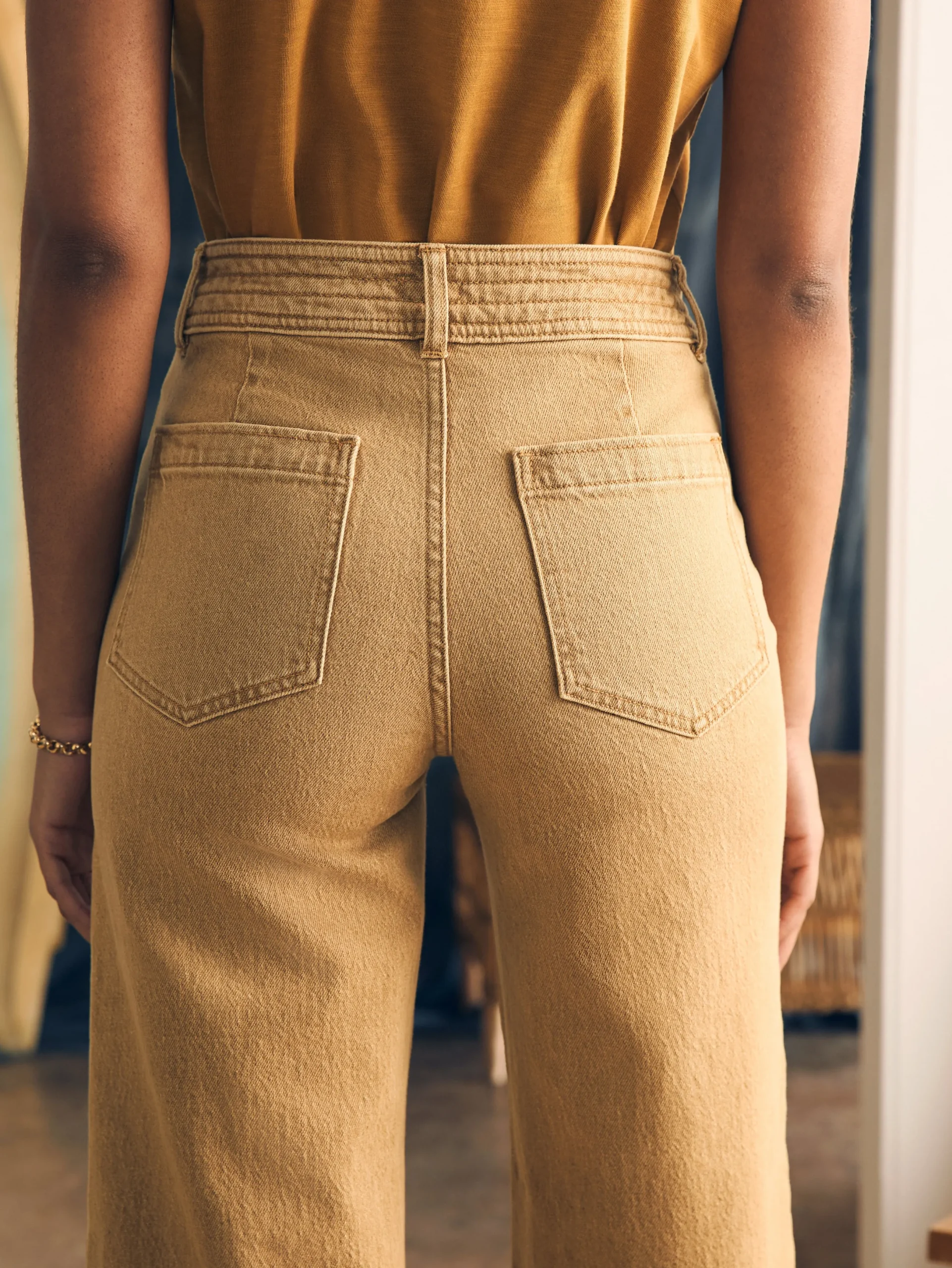 Women Faherty Brand Harbor Crop Jean -