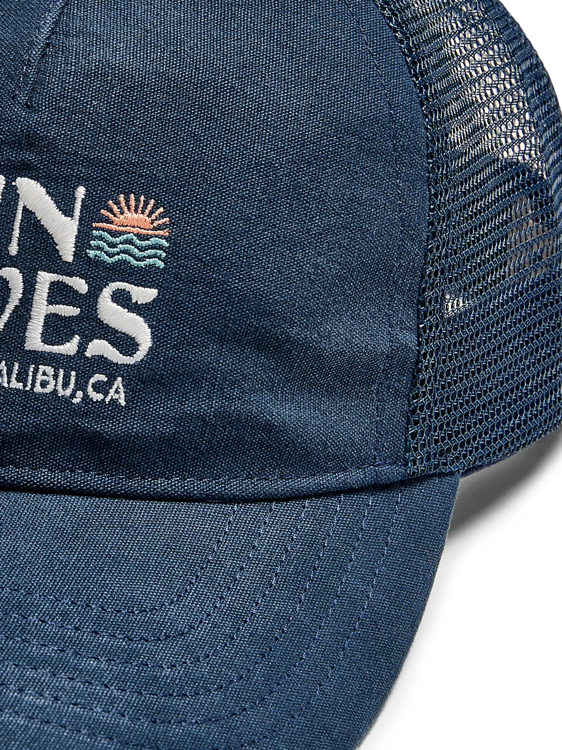 Women Faherty Brand Malibu Retro Sun & Waves Trucker -
