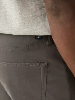 Faherty Brand Movement™ 5-Pocket Pant -