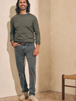 Faherty Brand Organic Cotton Slim Straight Denim (32" Inseam) -