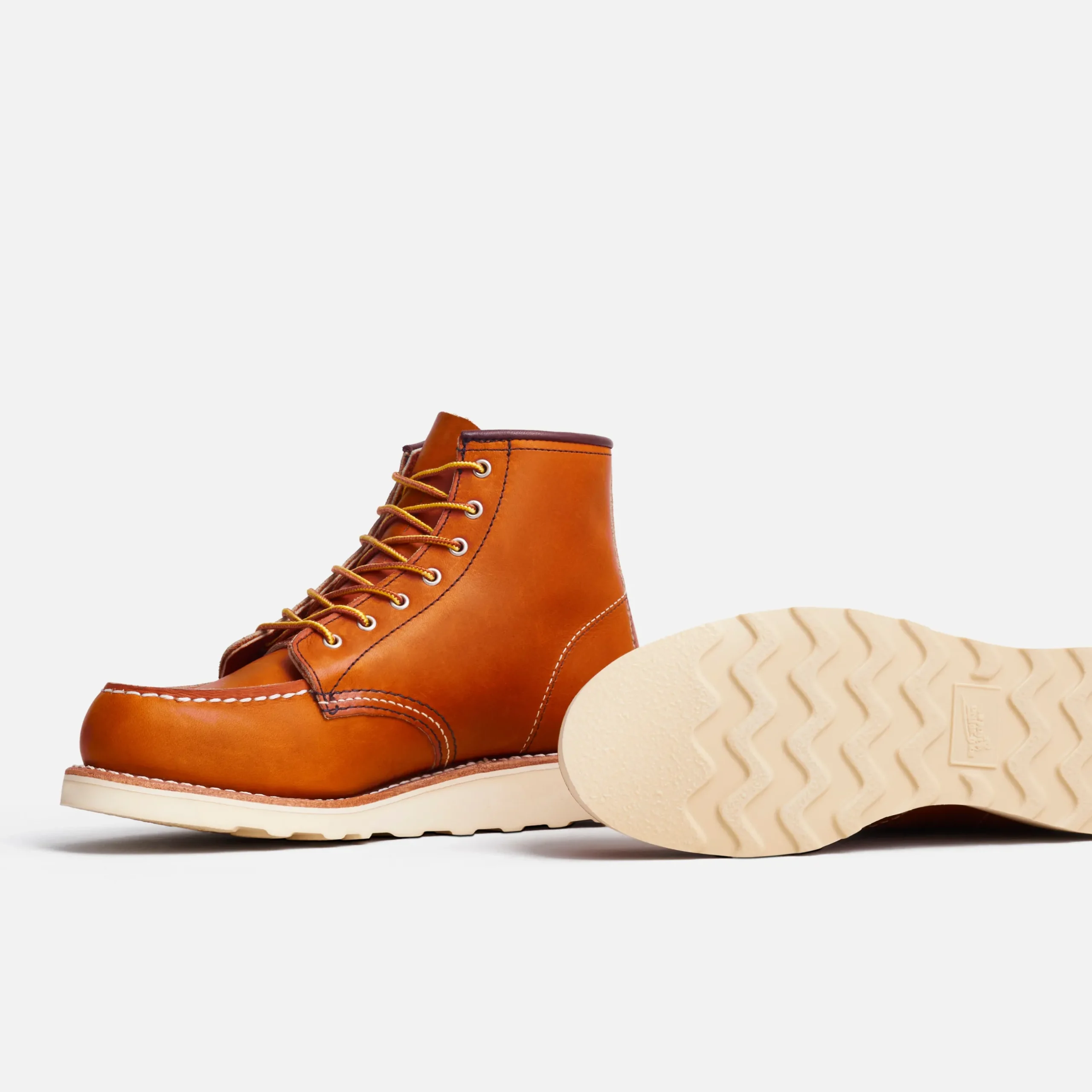 Women Faherty Brand Red Wing Women's Classic Moc -