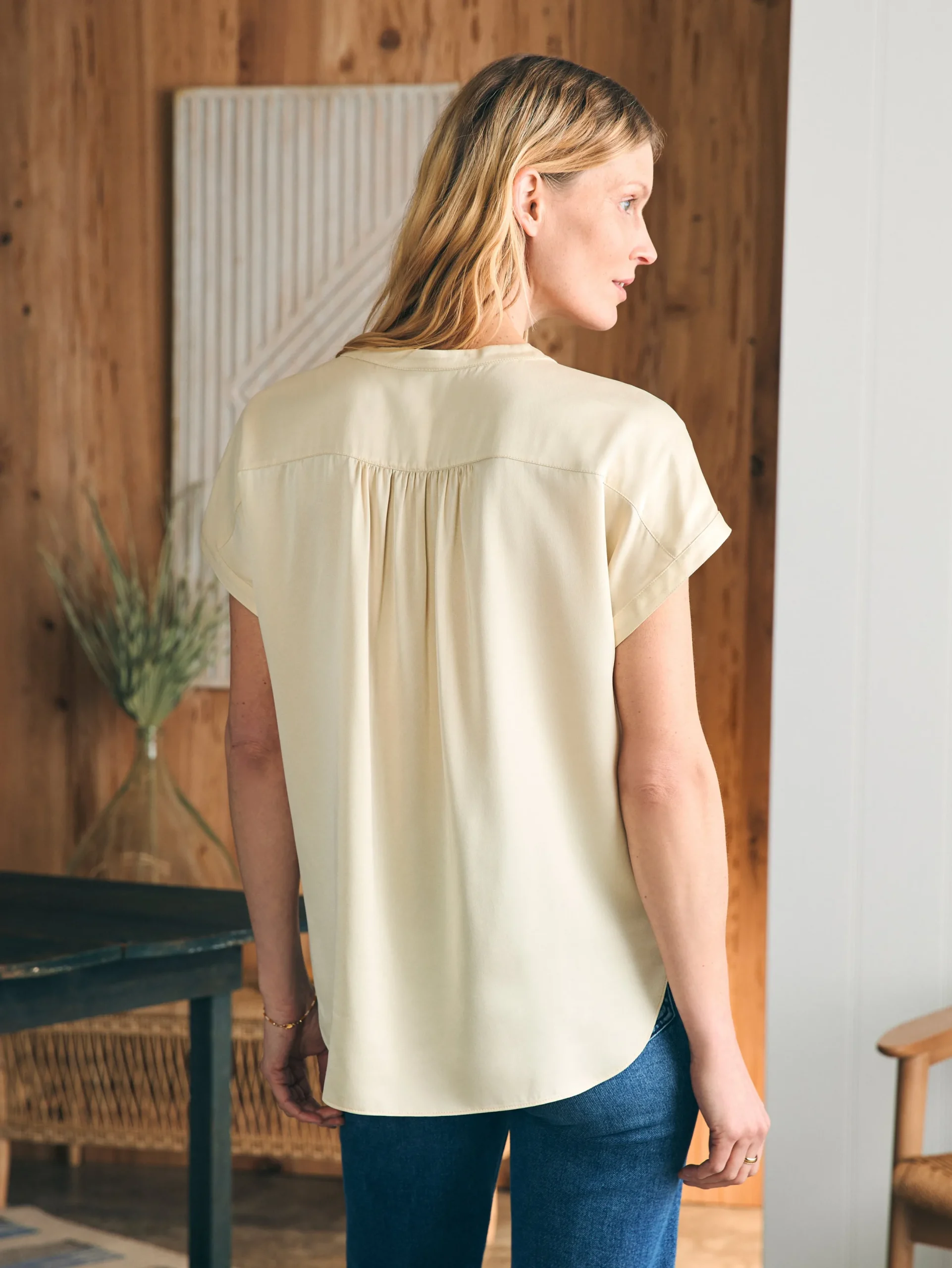 Women Faherty Brand Sandwashed Silk Desmond Top -