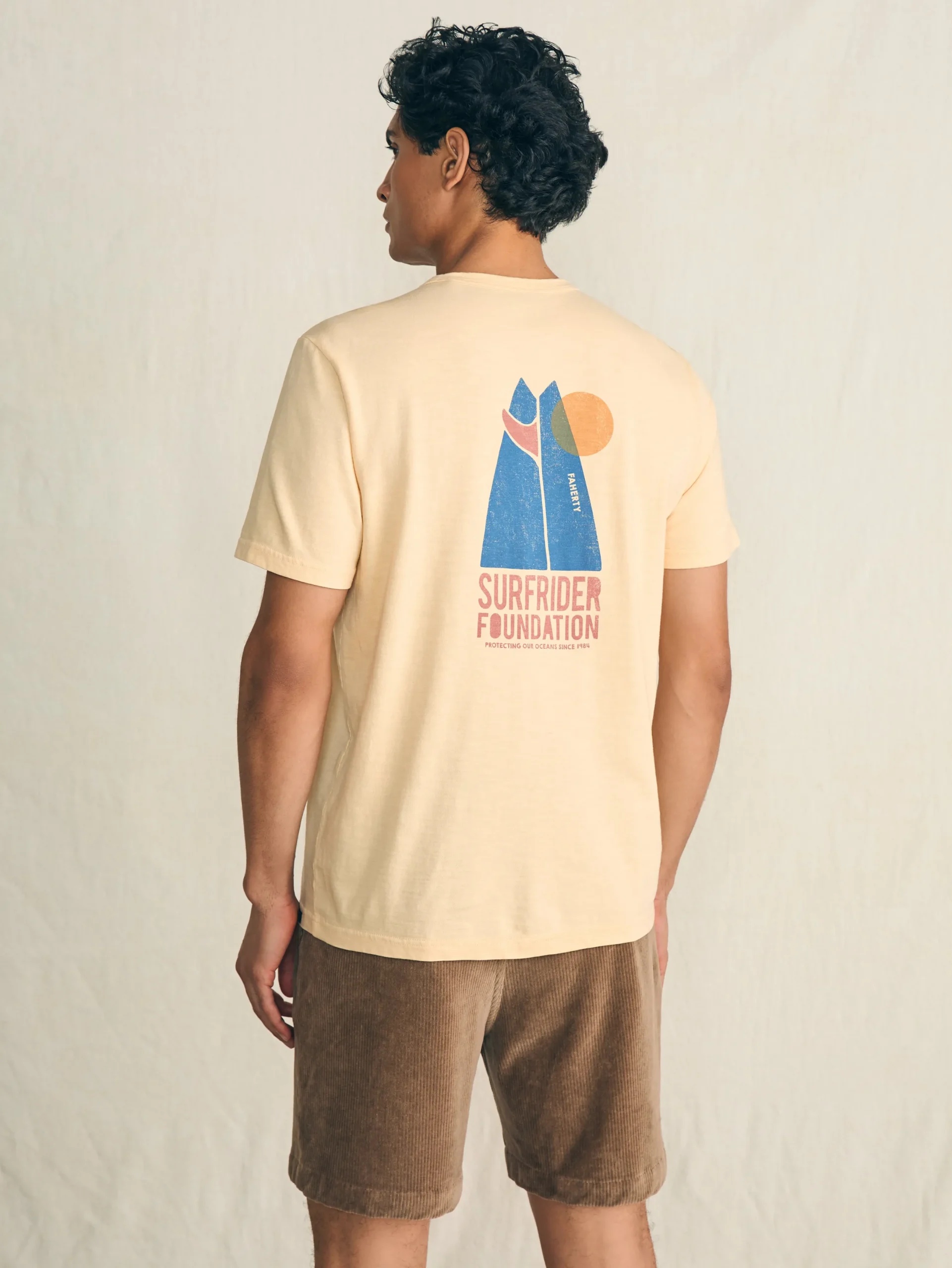 Faherty Brand Short-Sleeve Surfrider Sunwashed Pocket Tee -