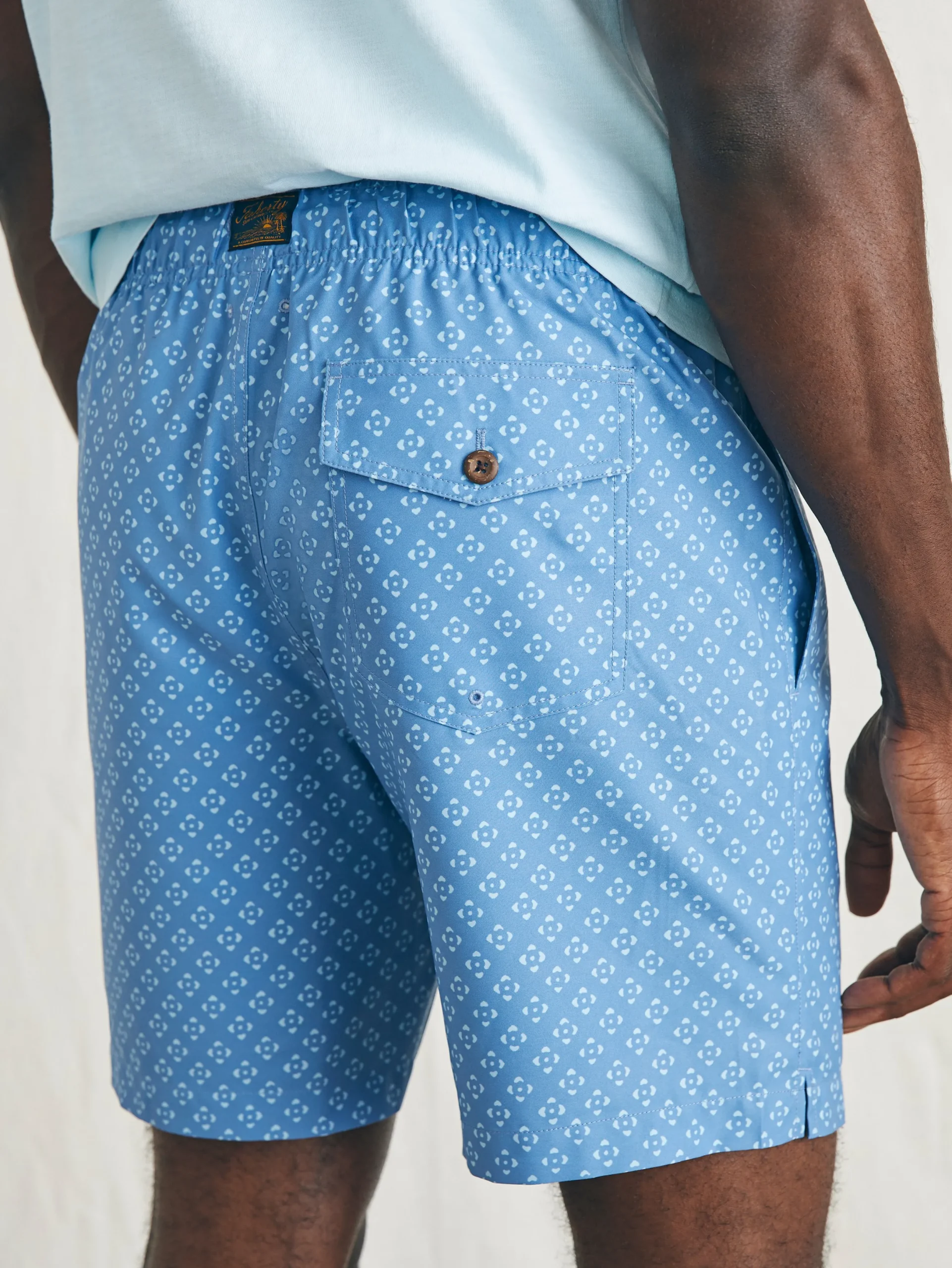 Faherty Brand Sunwashed Trunk -