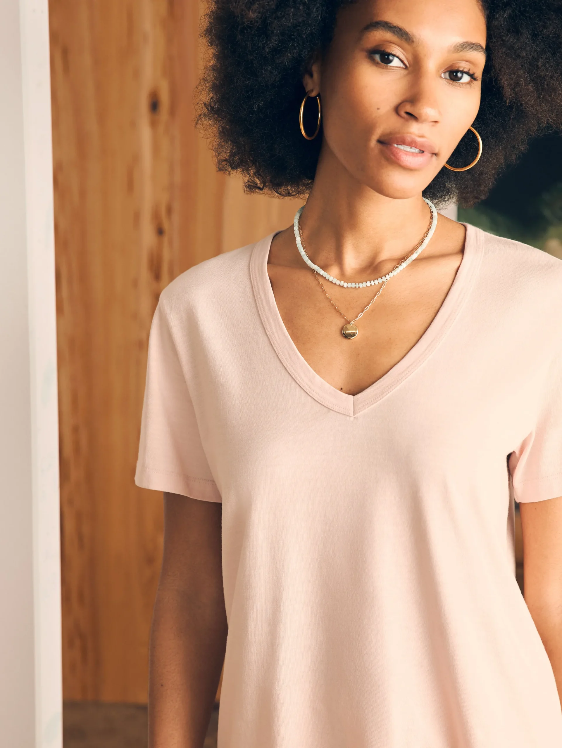Women Faherty Brand Sunwashed V-Neck Tee -