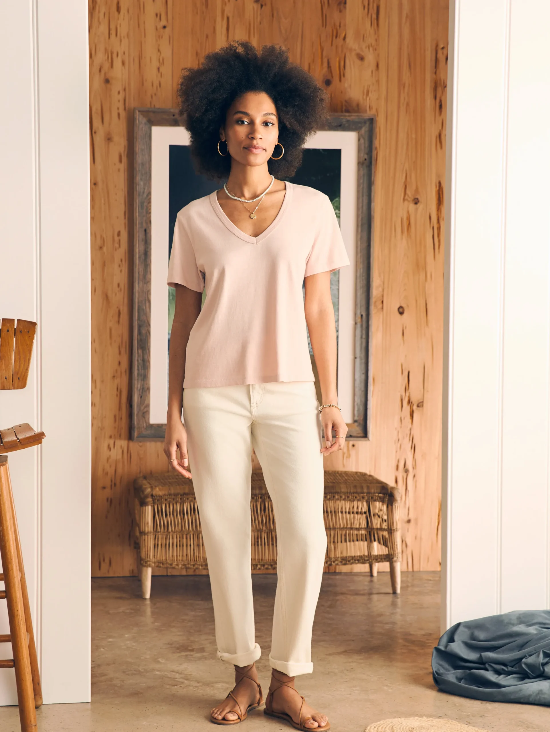 Women Faherty Brand Sunwashed V-Neck Tee -