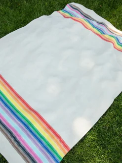 Women Faherty Brand The Center Blanket -