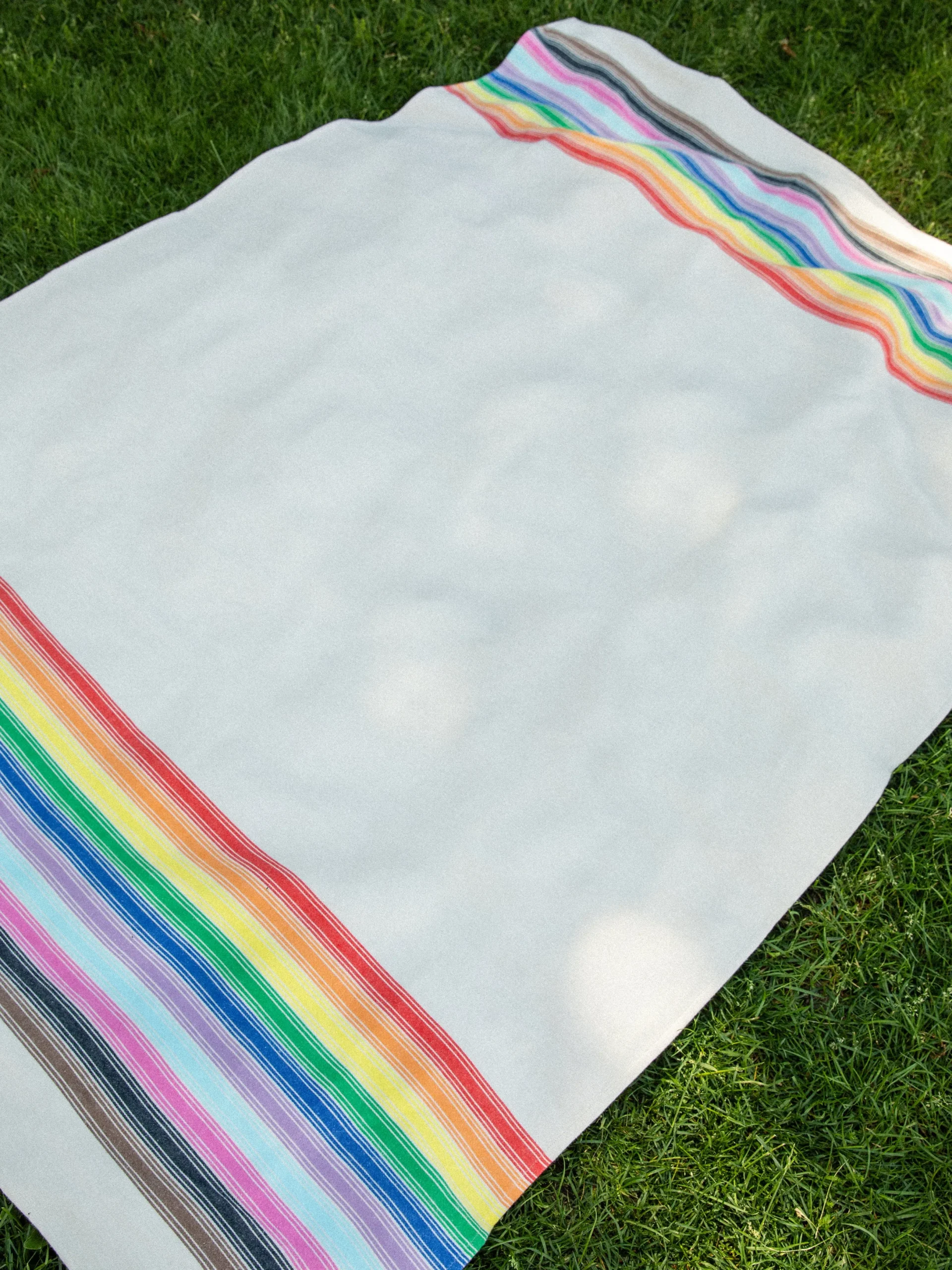 Women Faherty Brand The Center Blanket -